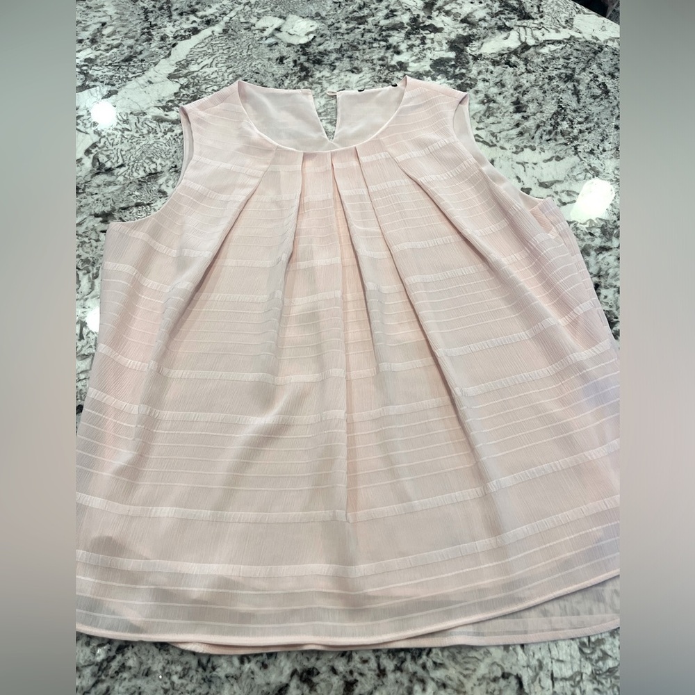 Size L Tommy Hilfiger blush pink flowy blouse‎